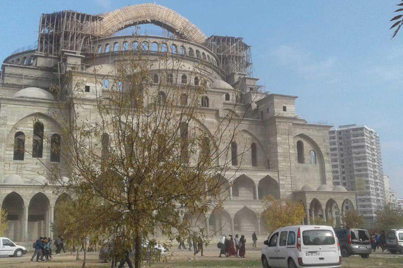 Gaziantep'te cami inşaatında çökme: Bir kişi göçük altında
